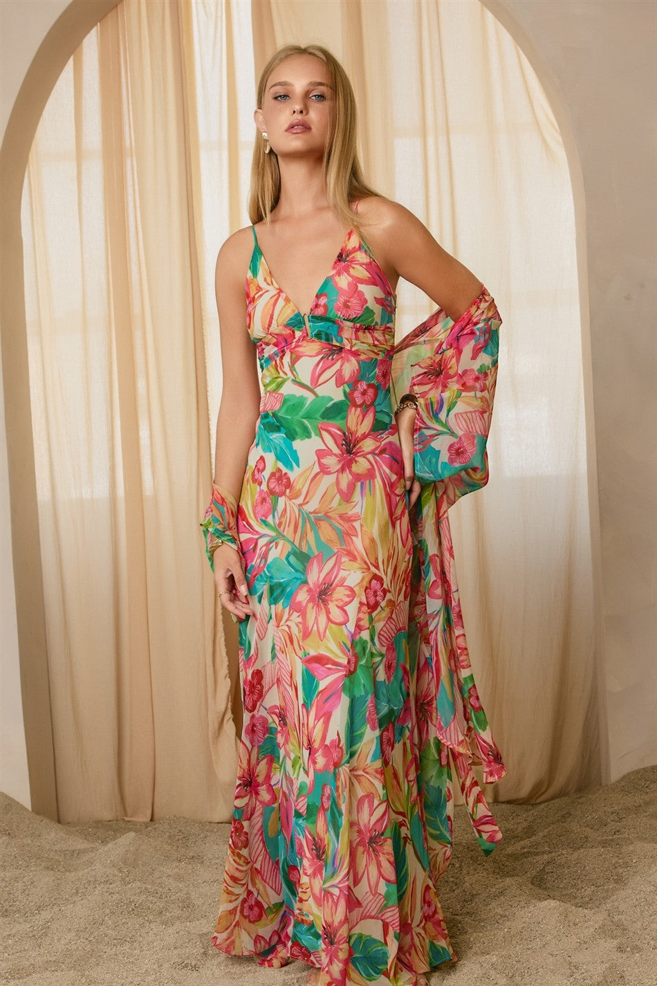 Hibiscus garden kimono top