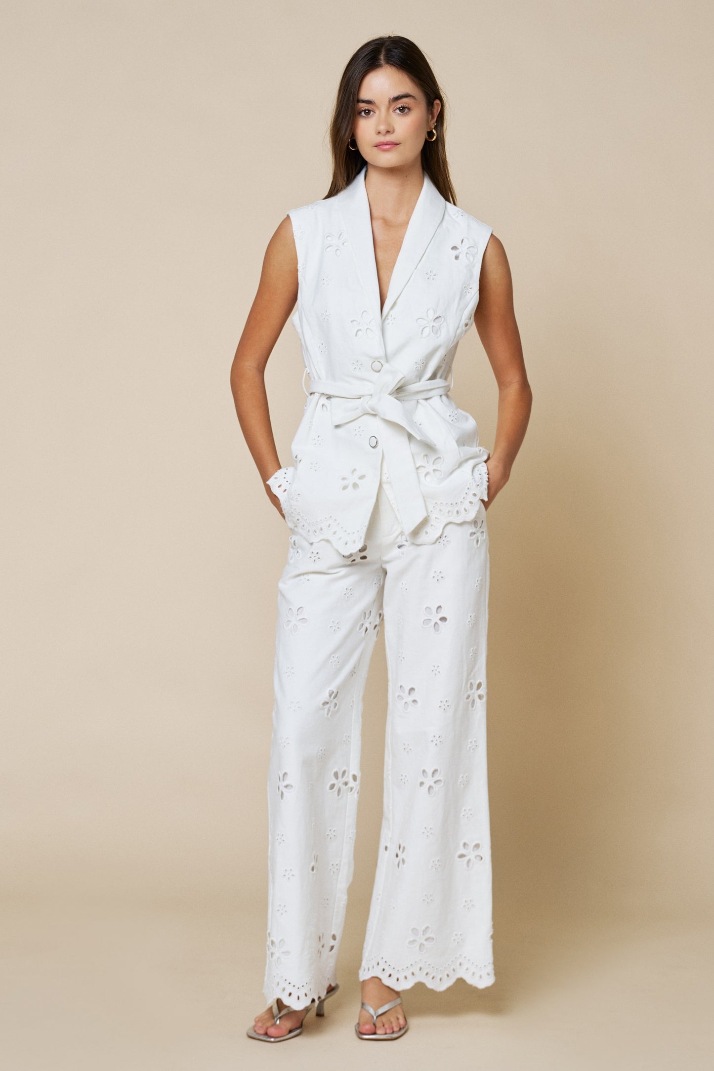 Floral Embroidery Pant
