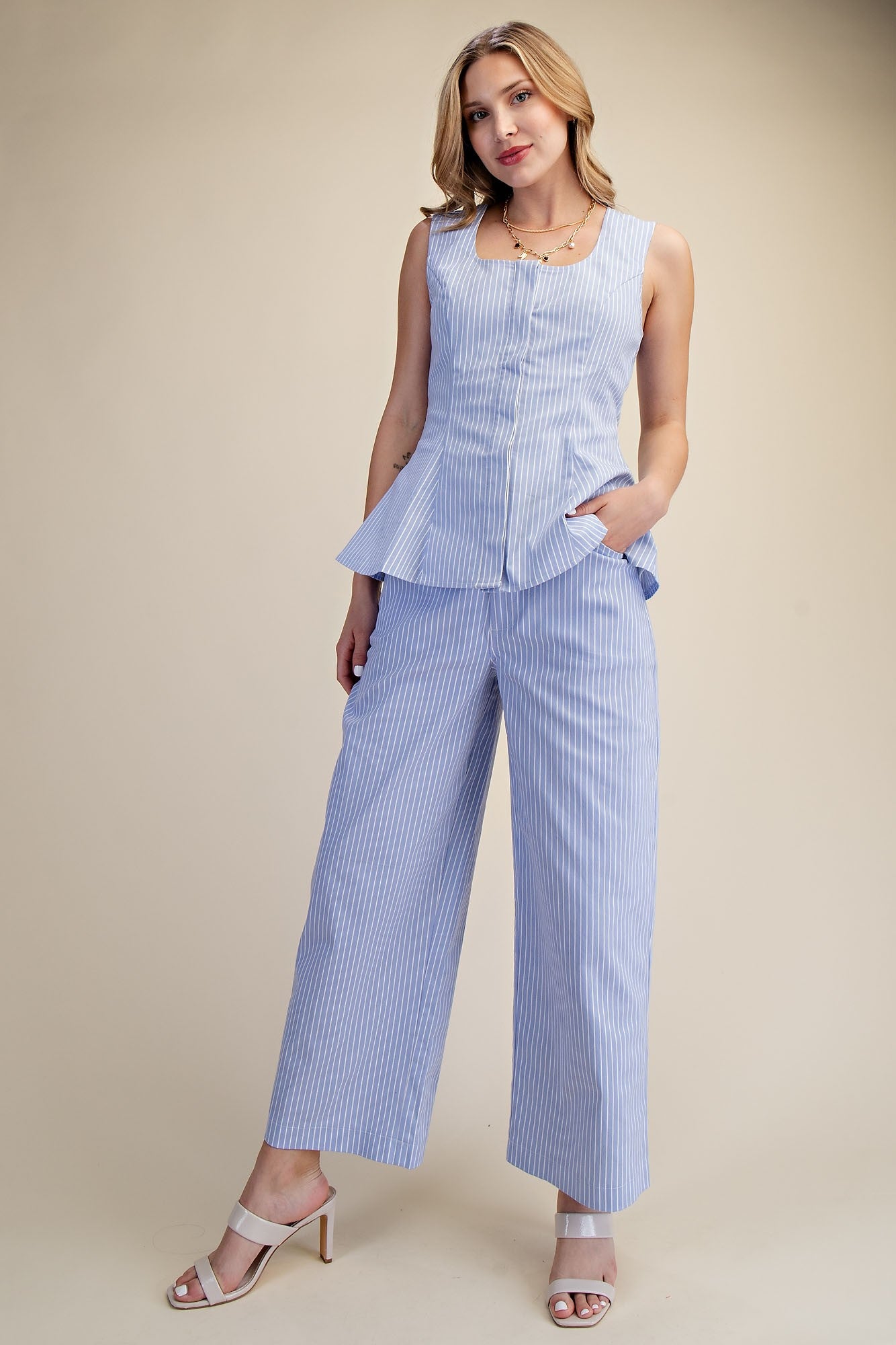 Harbor Keepsake Top