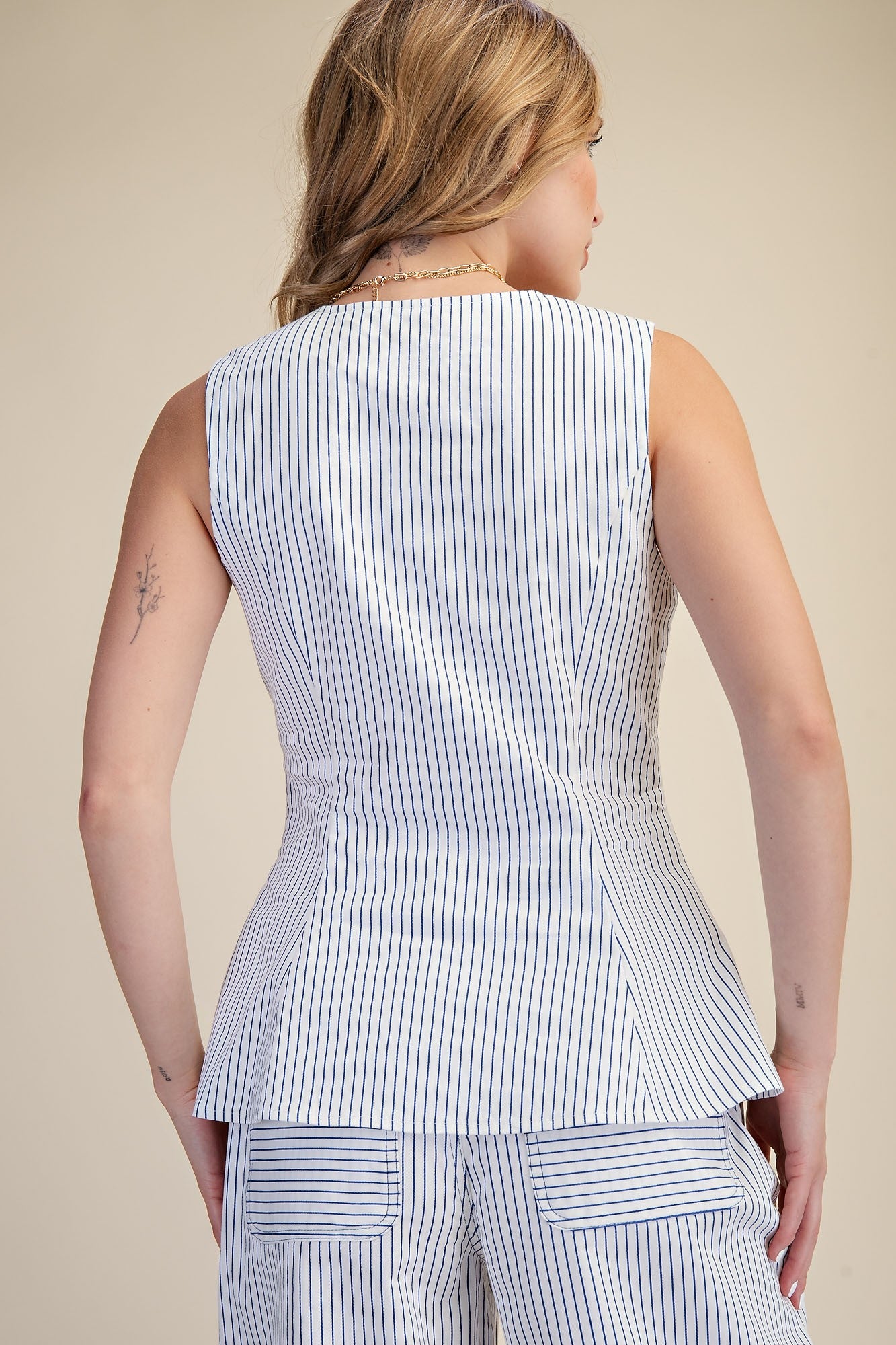 Harbor Keepsake Top
