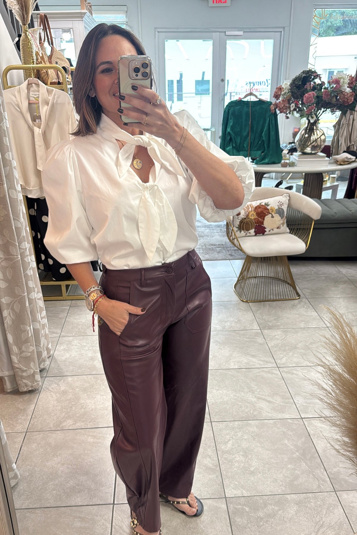 White chic top