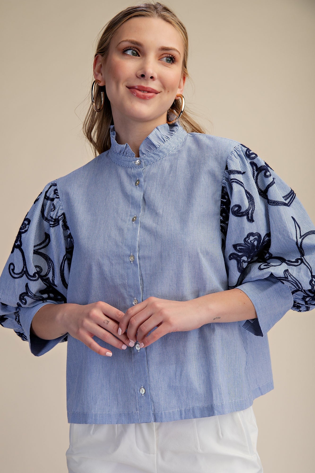 Puff Embroidery Blouse