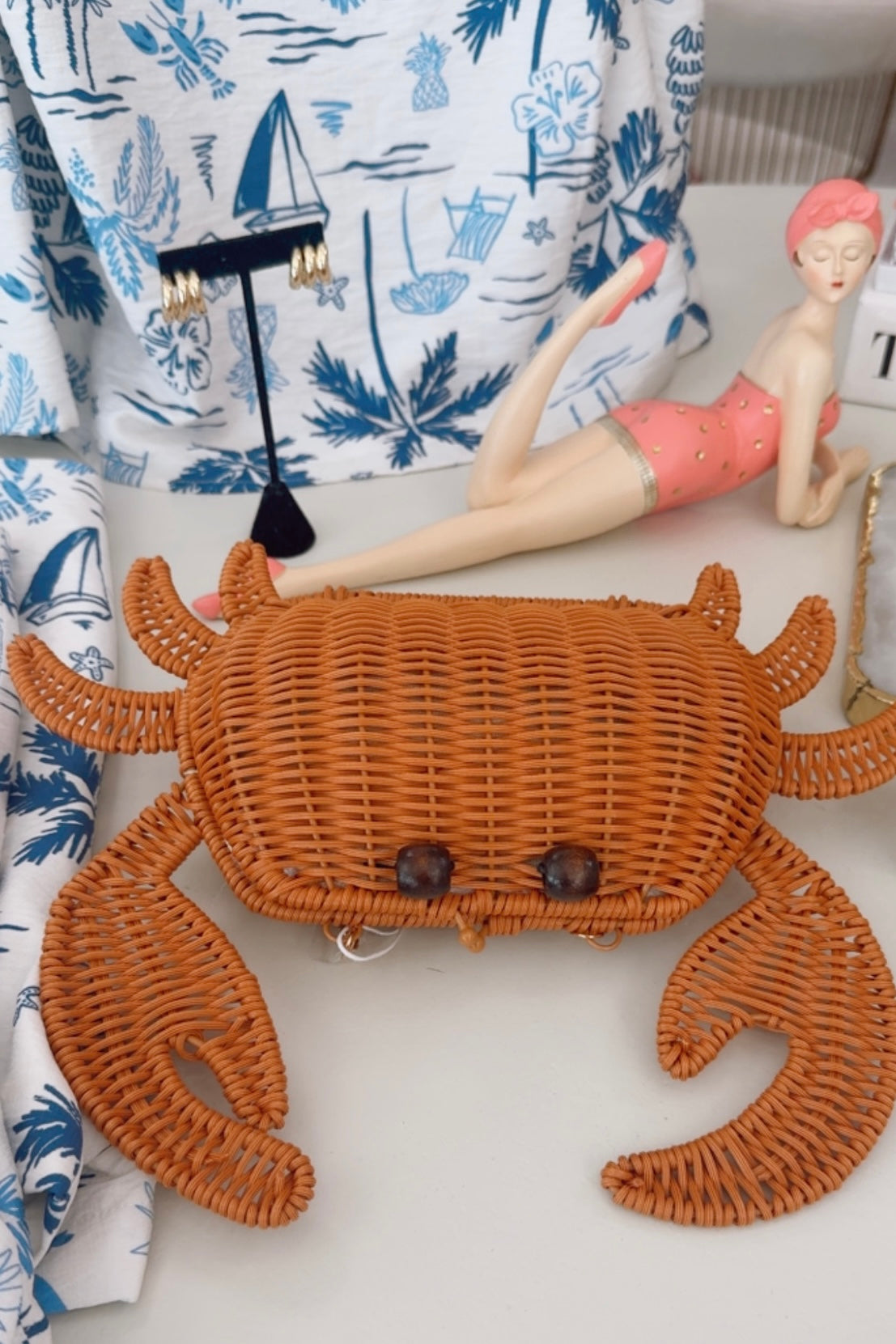 At the Sea Clutch
