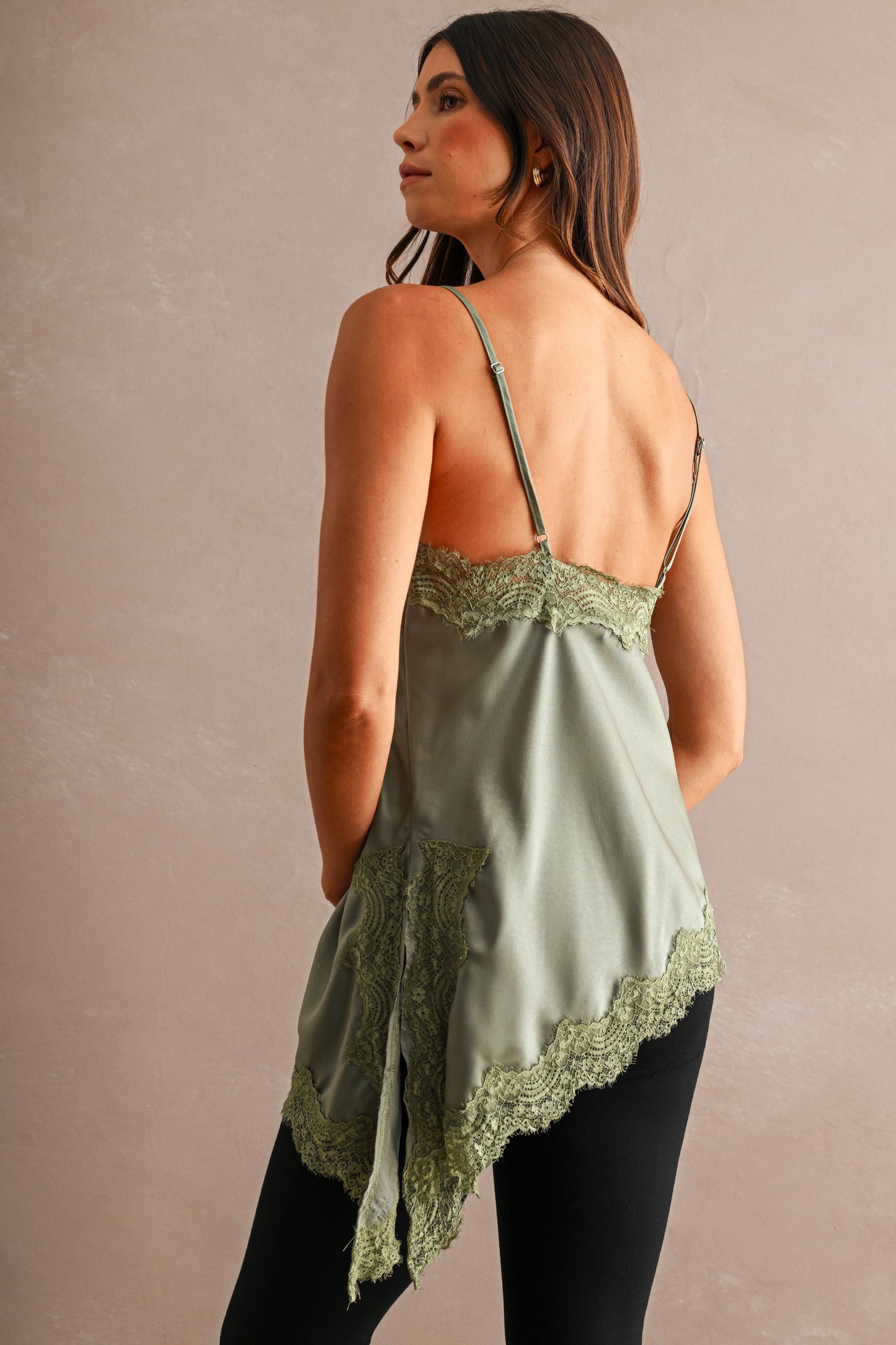 Black Asymmetric Top