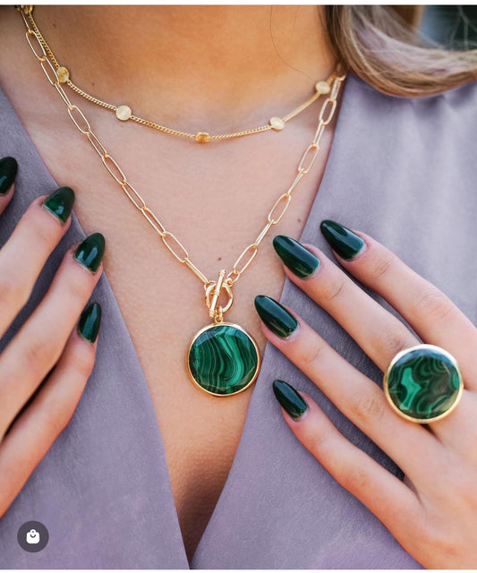 Willow round pendant